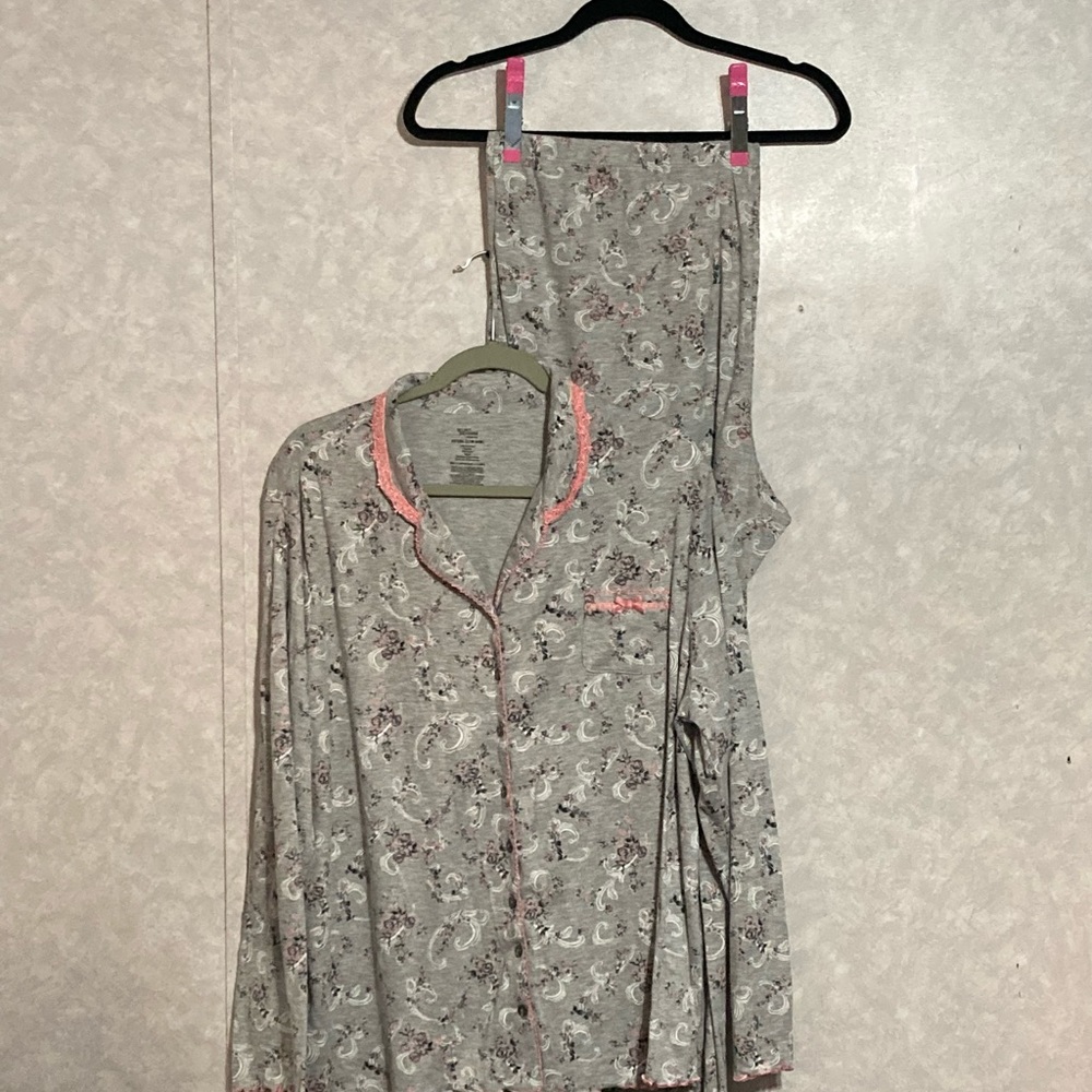 Secret Treasures 3XL ladies pajama set. Grey/pink